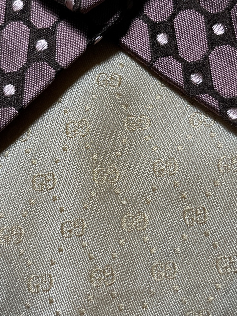 GUCCI Mens Silk Necktie - Picture 4 of 6